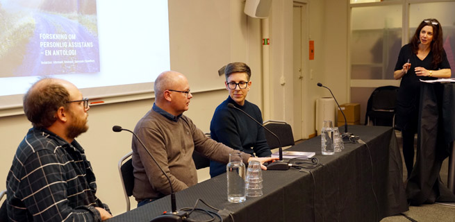 Bild på Niklas Altemark, Hans Knutsson, Matilda Svensson Chowshury och dagens moderator.