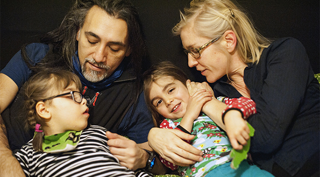 Pappa Kudo, mamma Ulrika, Diamanda och syskonet Astor.